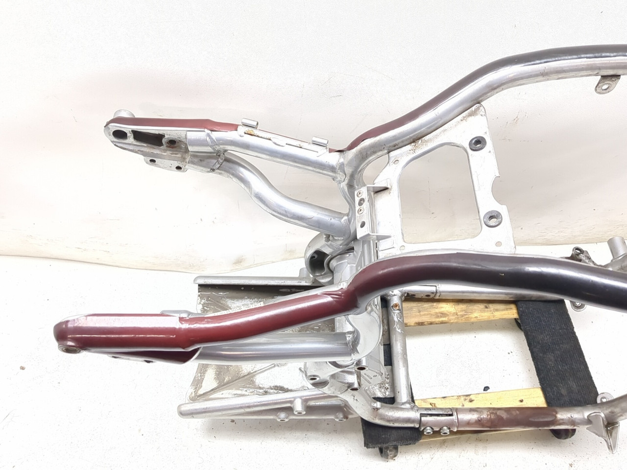 12-17 Harley NIGHT ROD VRSCDX Main Frame Chassis STRAIGHT CLN