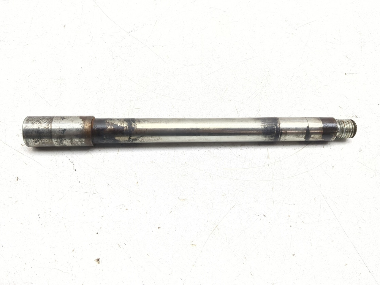 aya　#8 12-17 Harley NIGHT ROD VRSCDX Front Wheel Axle Rim Bolt Shaft