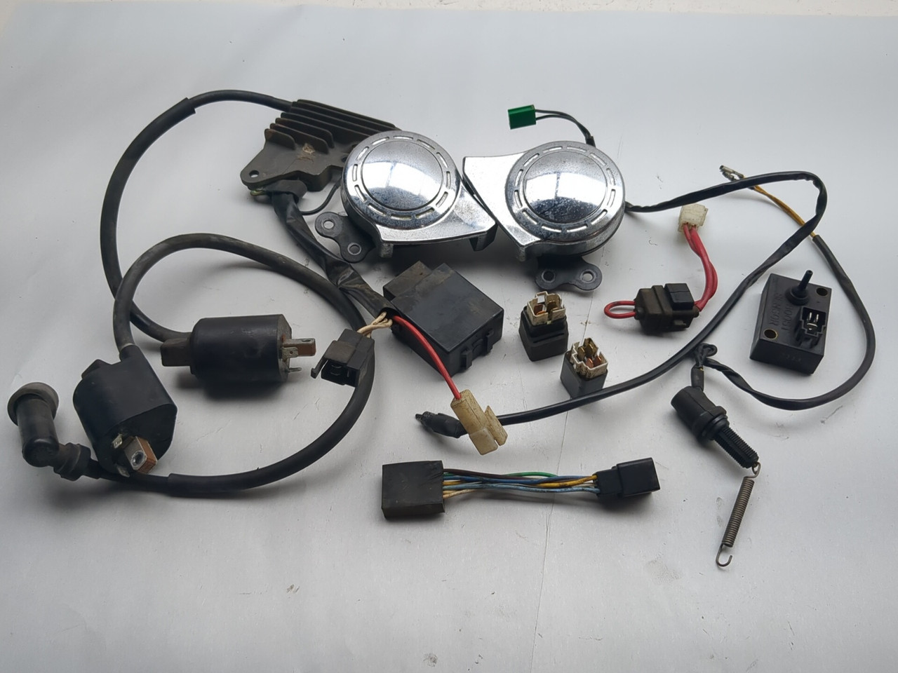 86-99 Yamaha Virago XV 1100 Relay Ignition Coil Horn Battery Cable