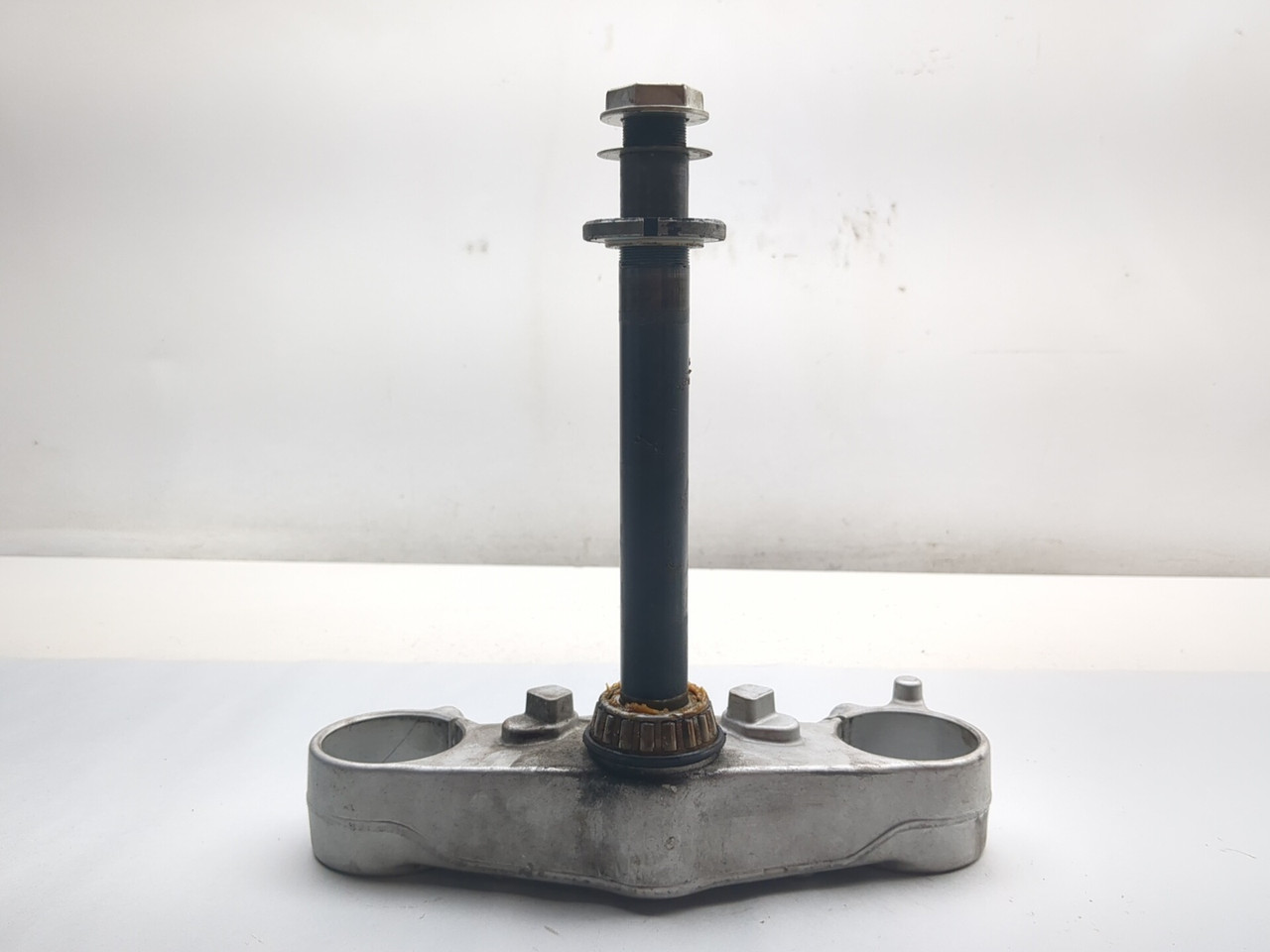 08-16 Aprilia Dorsoduro SMV 750 Front Lower Triple Tree Yoke Stem