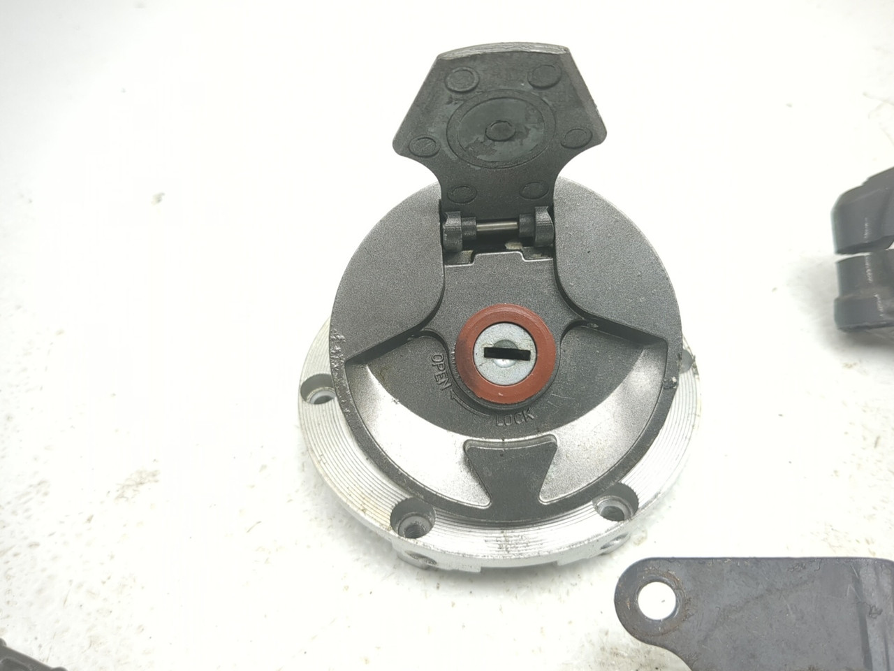 08-12 Kawasaki EX250 Ninja 250 Ignition Gas Cap Seat Lock Triple