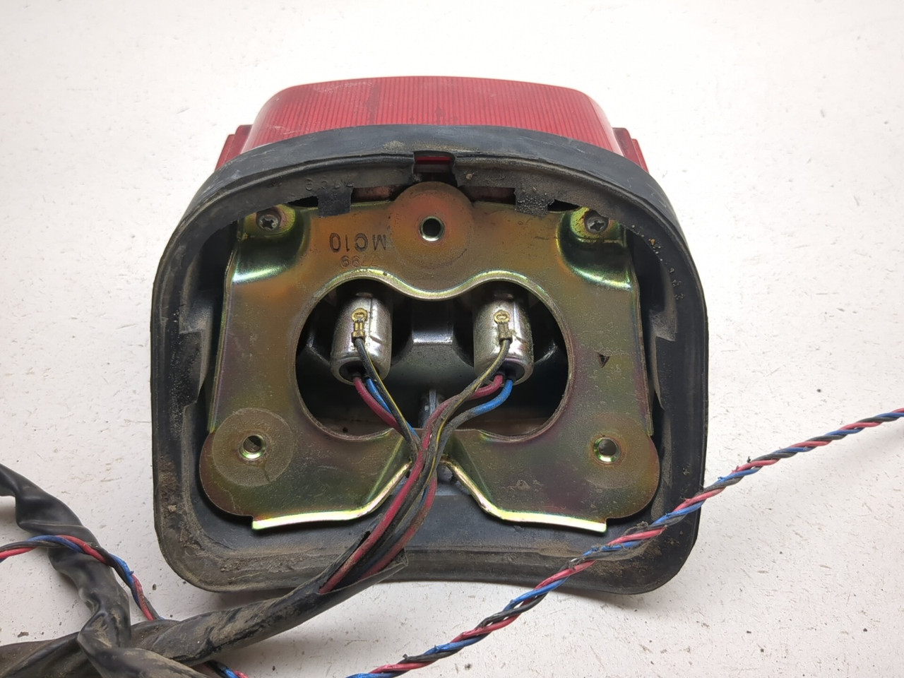 ペイ 95-05 Kawasaki Vulcan 800 VN800B5 Classic Rear Tail Light Assembly