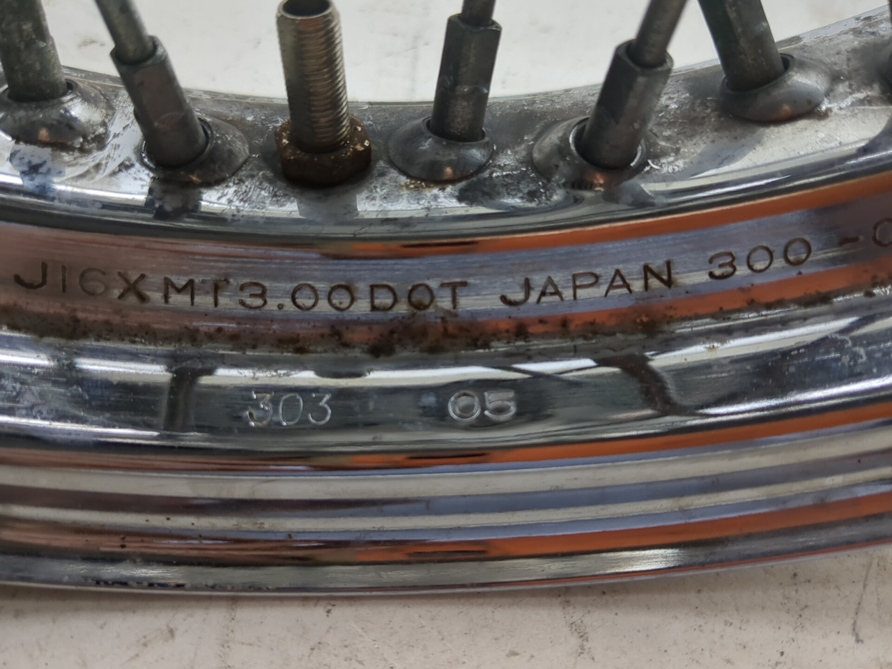 95-05 Kawasaki Vulcan 800 VN800B5 Classic Front Wheel Rim 16X3.00