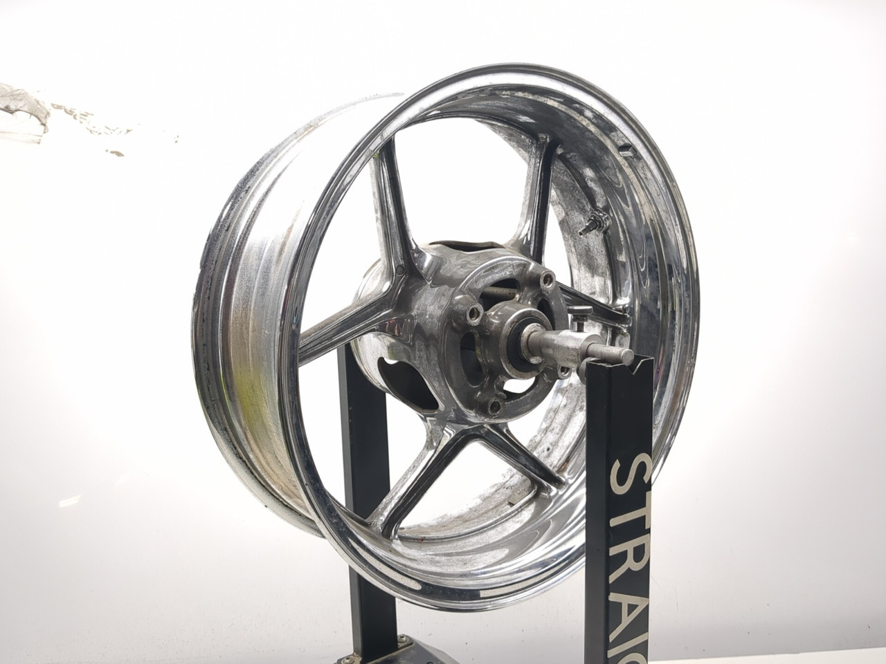 06-07 Kawasaki Ninja ZX10 ZX10R 17X6.00 Rear Wheel Rim STRAIGHT