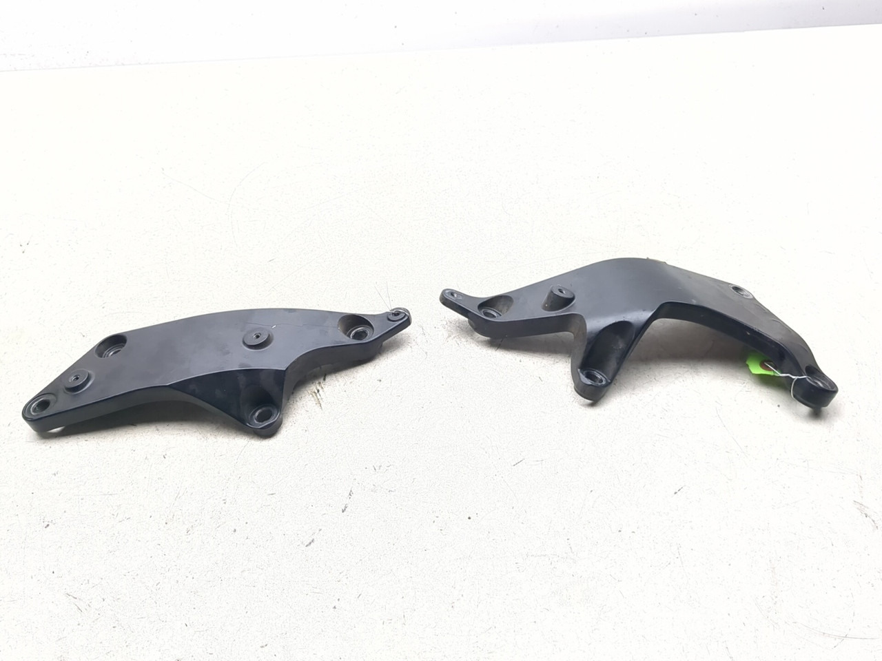 06-07 Kawasaki Ninja ZX10 ZX10R Left Right Engine Mount Bracket
