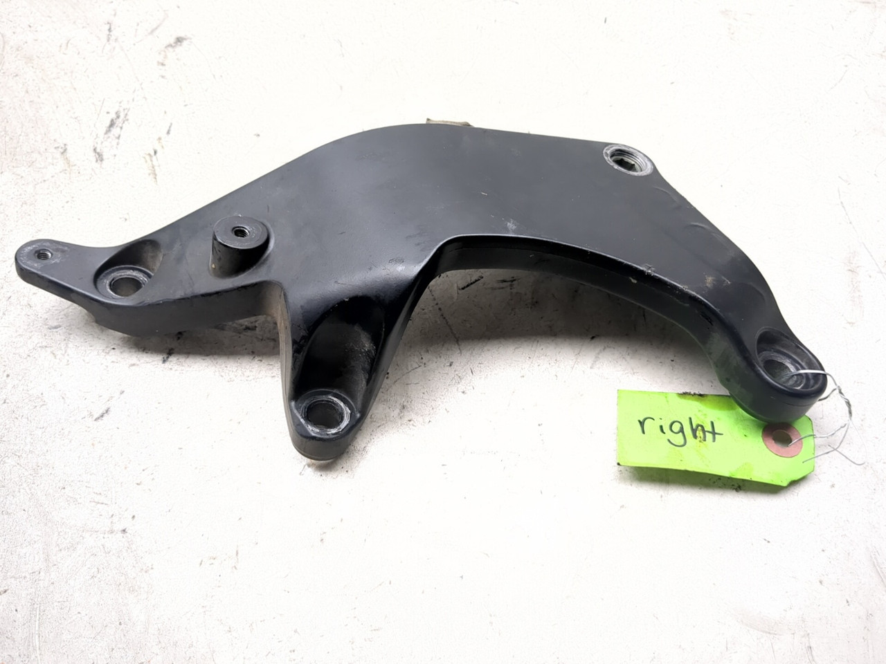 06-07 Kawasaki Ninja ZX10 ZX10R Left Right Engine Mount Bracket