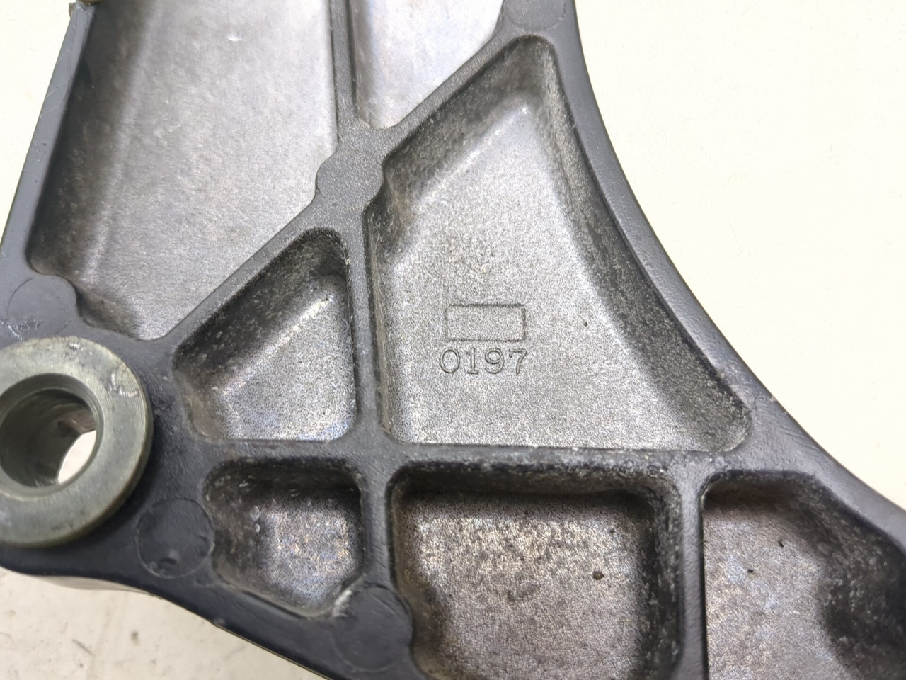 06-07 Kawasaki Ninja ZX10 ZX10R Left Right Engine Mount Bracket