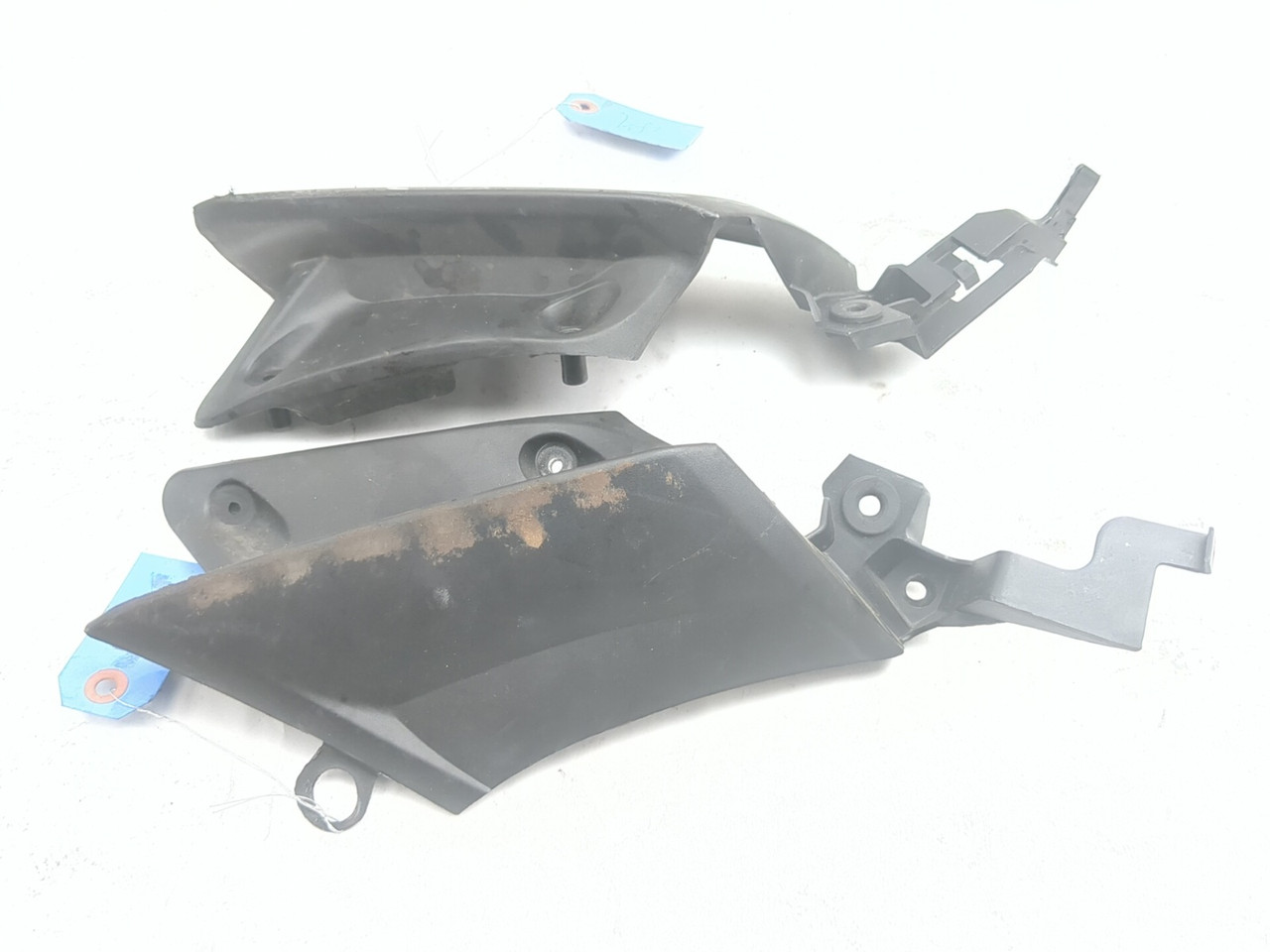 メイルストローム　パーツ 03-05 Yamaha YZF R6 Front ZXMT Left Right Frame Side Cover Pair