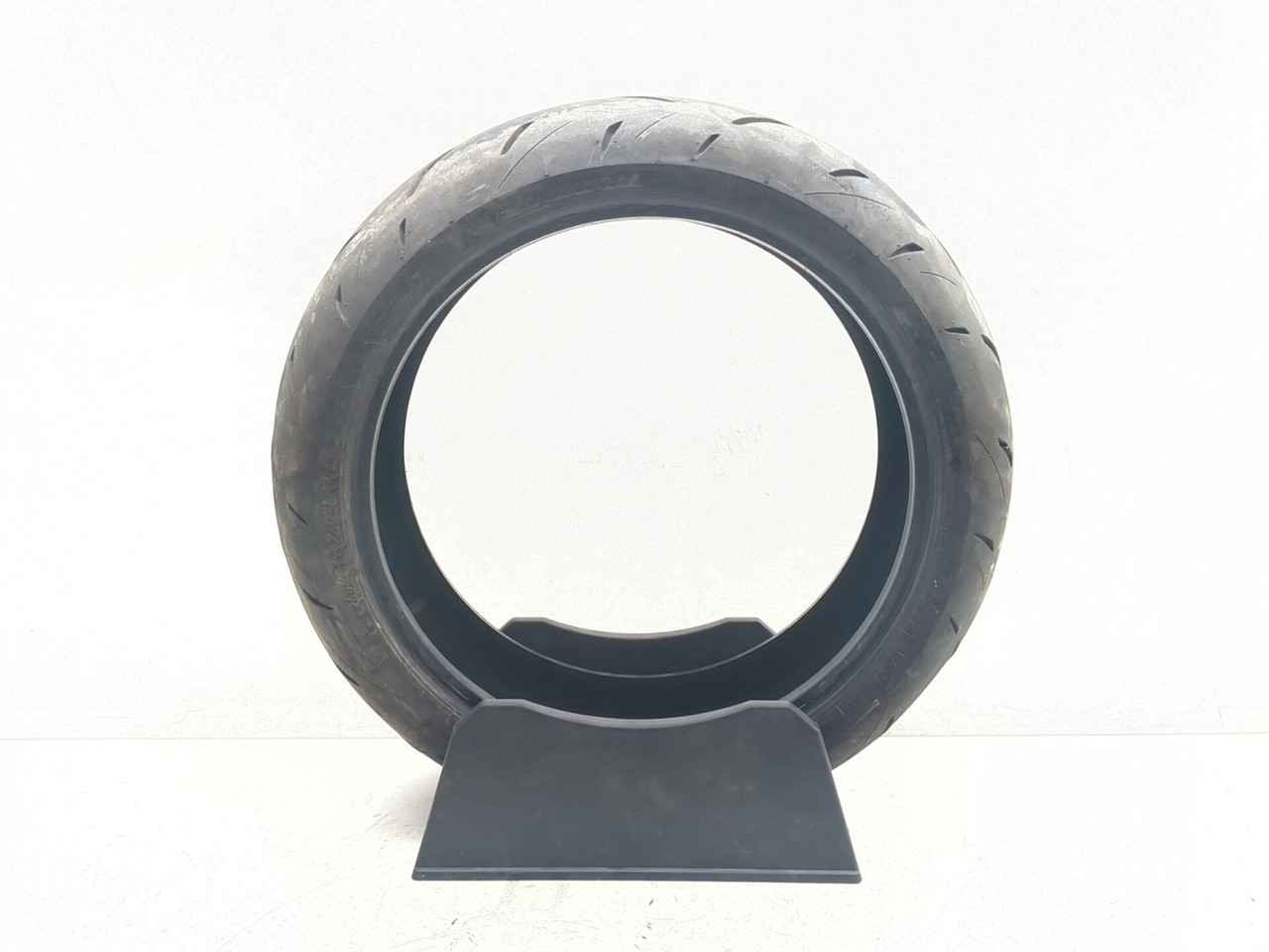 01-06 Honda CBR 600 F4i Dunlop 190/50ZR17 Tire DOT 3922 19050ZR17