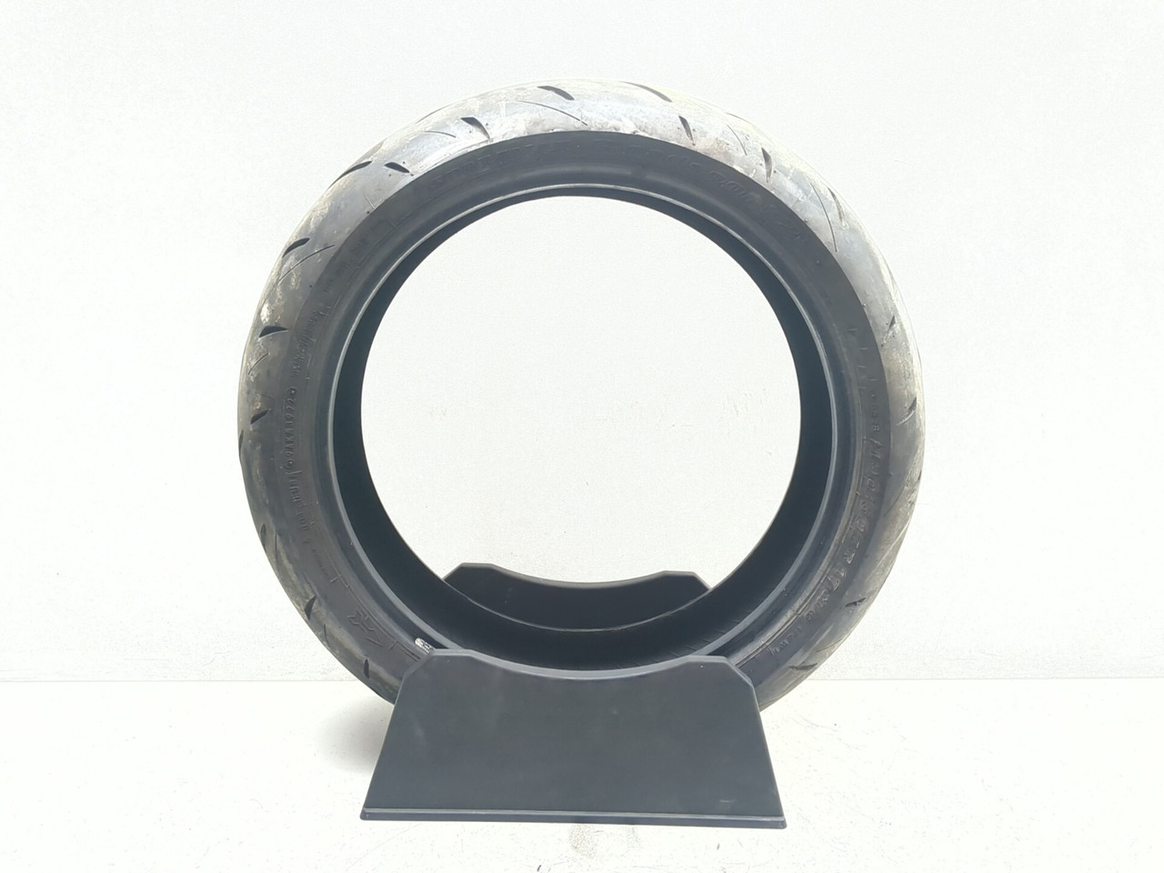 01-06 Honda CBR 600 F4i Dunlop 190/50ZR17 Tire DOT 3922 19050ZR17