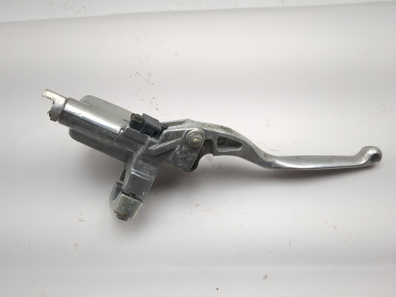 05-08 Honda VTX1800F VTX 1800 Front Right Brake Master Cylinder