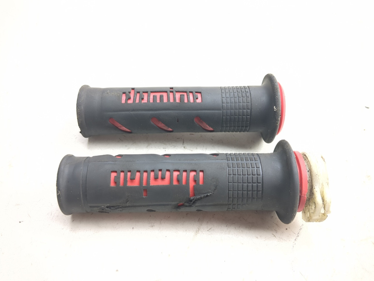 01-06 Honda CBR 600 F4i Front Left Right Domino X2 Handlebar Grips