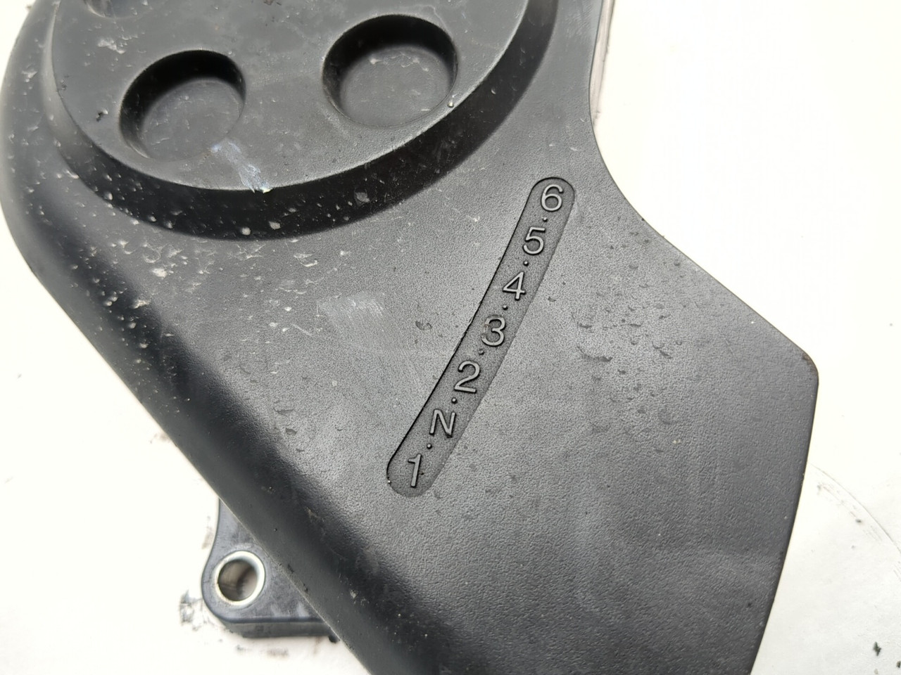 01-06 Honda CBR 600 F4i Front Left Engine Motor Sprocket Cover