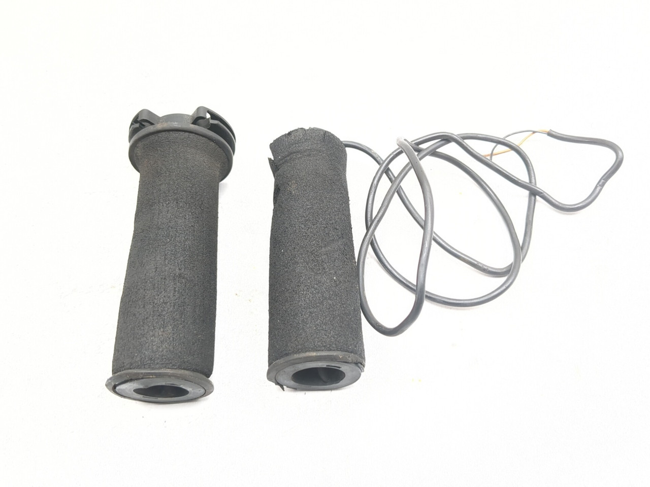 bere101301  06-08 BMW K1200GT Front Left Right Heated Handlebar Grip Set