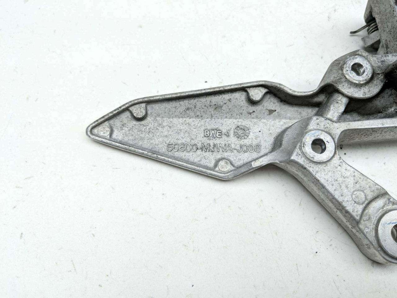 18 Honda CB500F Front Right Driver Peg Rearset Mount Bracket 50600