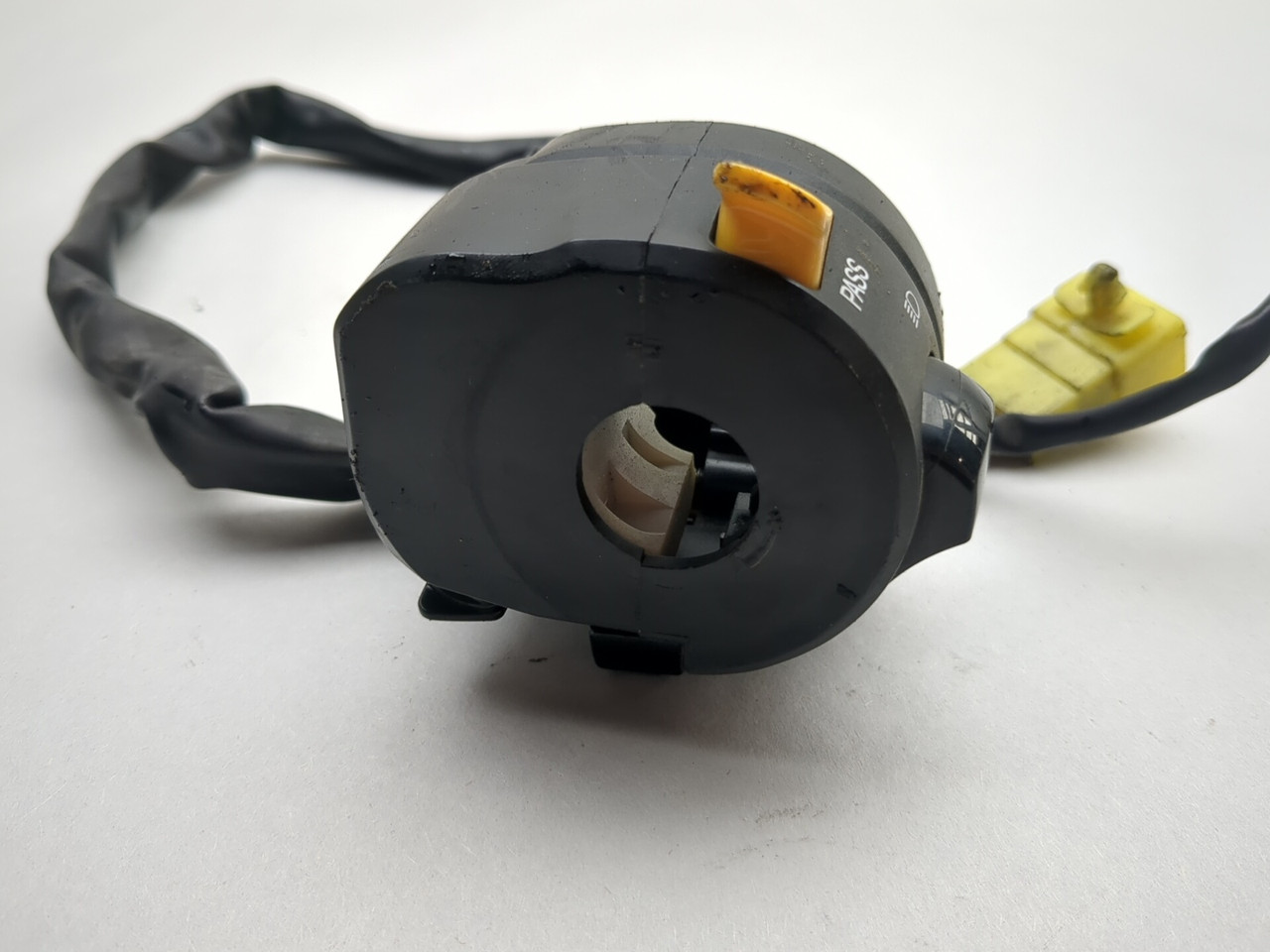 07-11 Suzuki V Strom DL650 Front Left Handlebar Switch Button