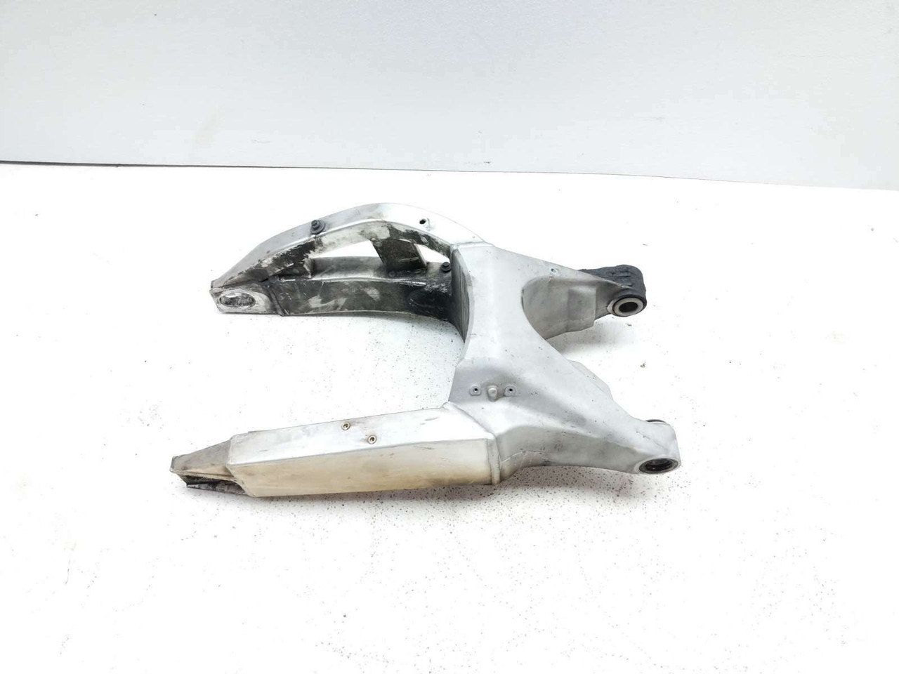 00 01 Honda CBR 929RR Rear Wheel Swingarm Frame - Sun Coast Cycle