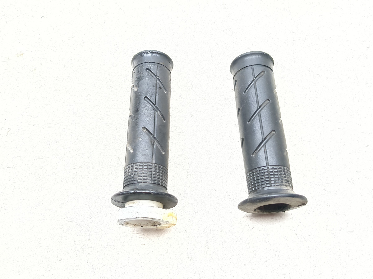 24 25 Honda CBR650R Throttle Tube And Grips - Sun Coast Cycle