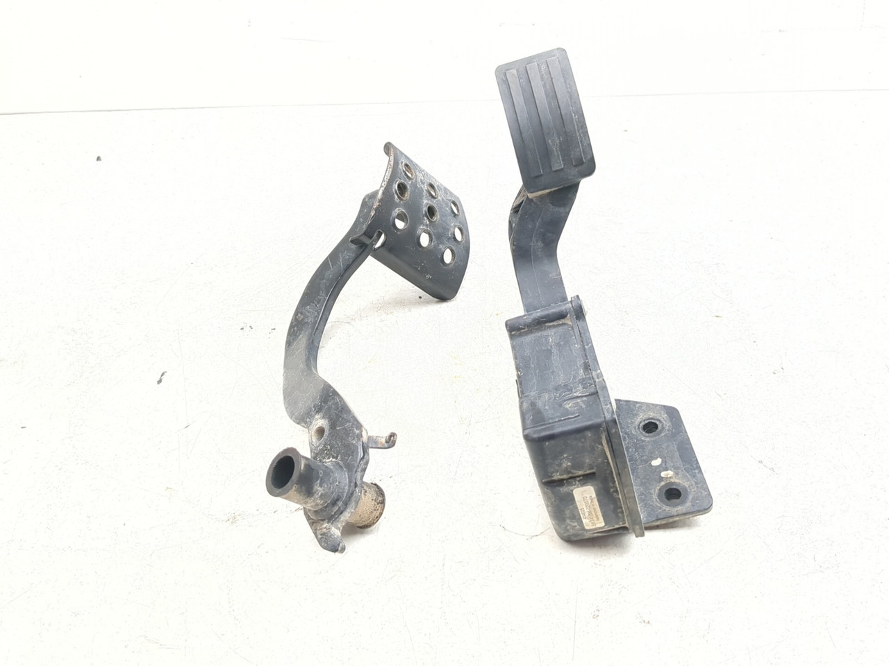 23-25 Kawasaki Teryx KRX4 1000 Front Accelerator Brake Pedal Set