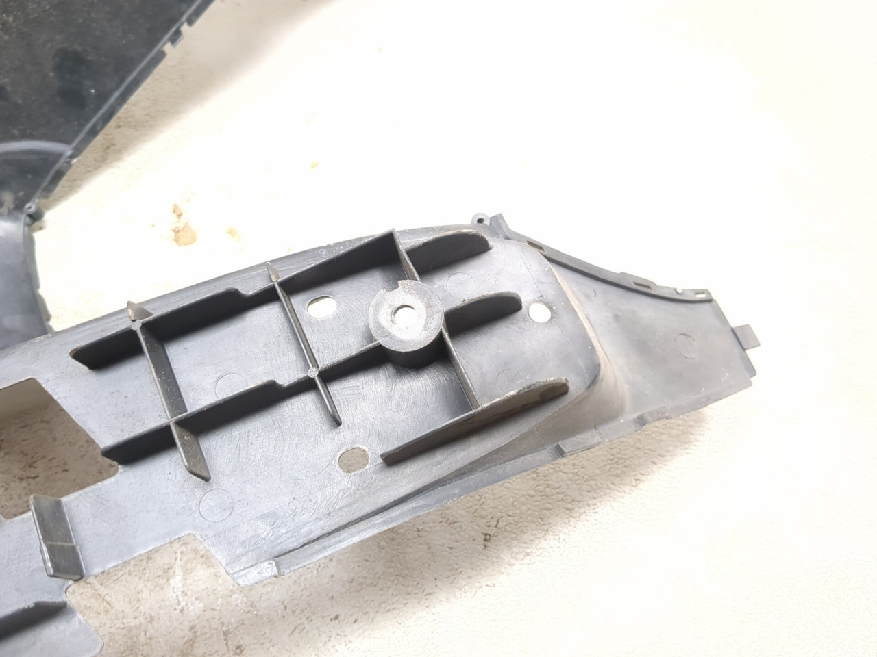 92-01 Honda Helix CN250 Front Inner Dash Box With Lower Floorboard