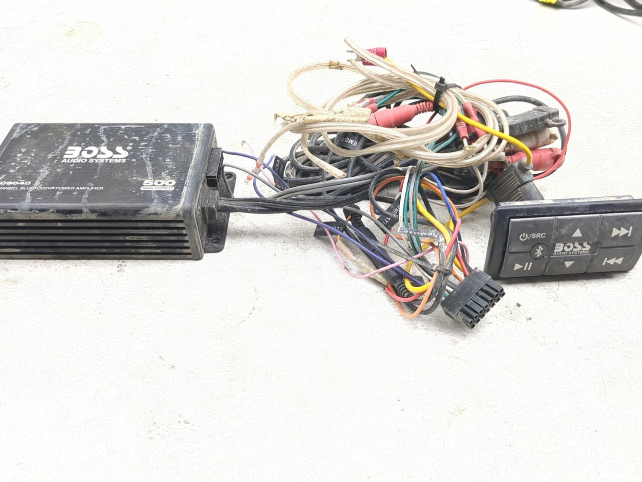 23-25 Kawasaki Teryx KRX4 1000 Boss MC904B Soundbar Amplifier