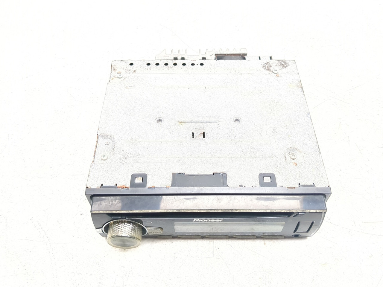 06-13 Harley Street Glide FLHX Front Pioneer Radio Head Unit DEH