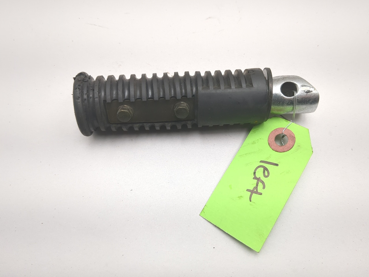 95-06 Kawasaki Vulcan 800 VN800B Classic Rear Passenger Foot Peg