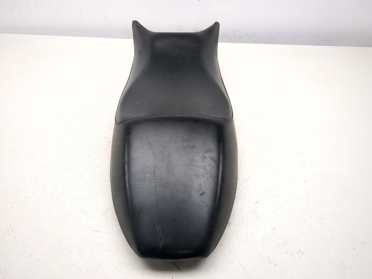 96-01 Ducati Monster 750 M750 Driver Passenger Seat 59510261A