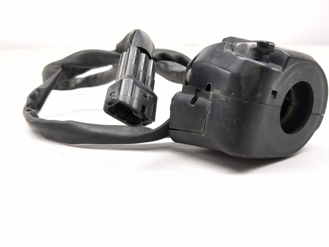 15-25 Kawasaki EN650 Vulcan S Front Right Handlebar Switch 46091
