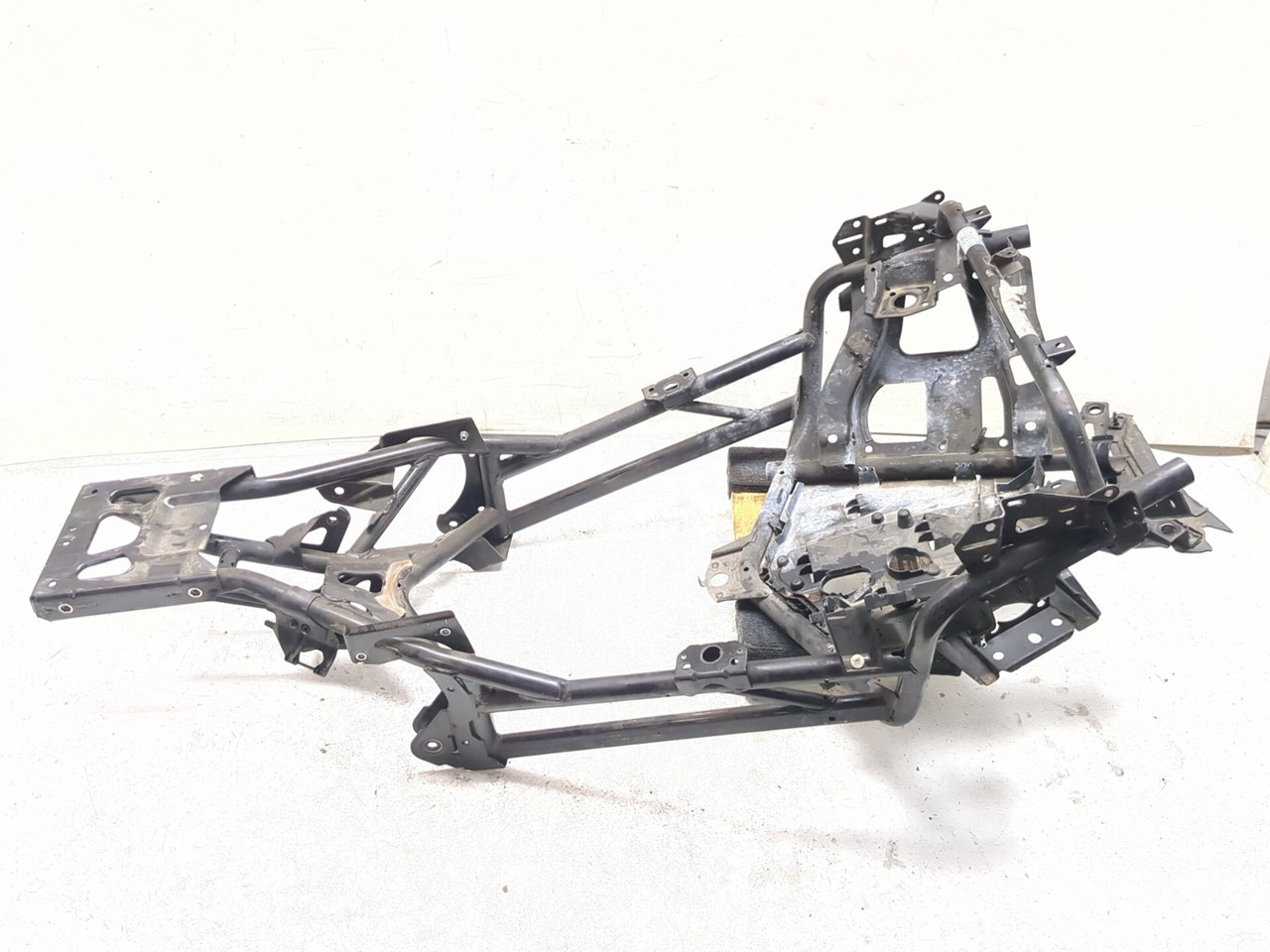 ami9622　0804 22-25 Can Am Ryker 900 Sport Main Frame Chassis STRAIGHT CLN - Sun