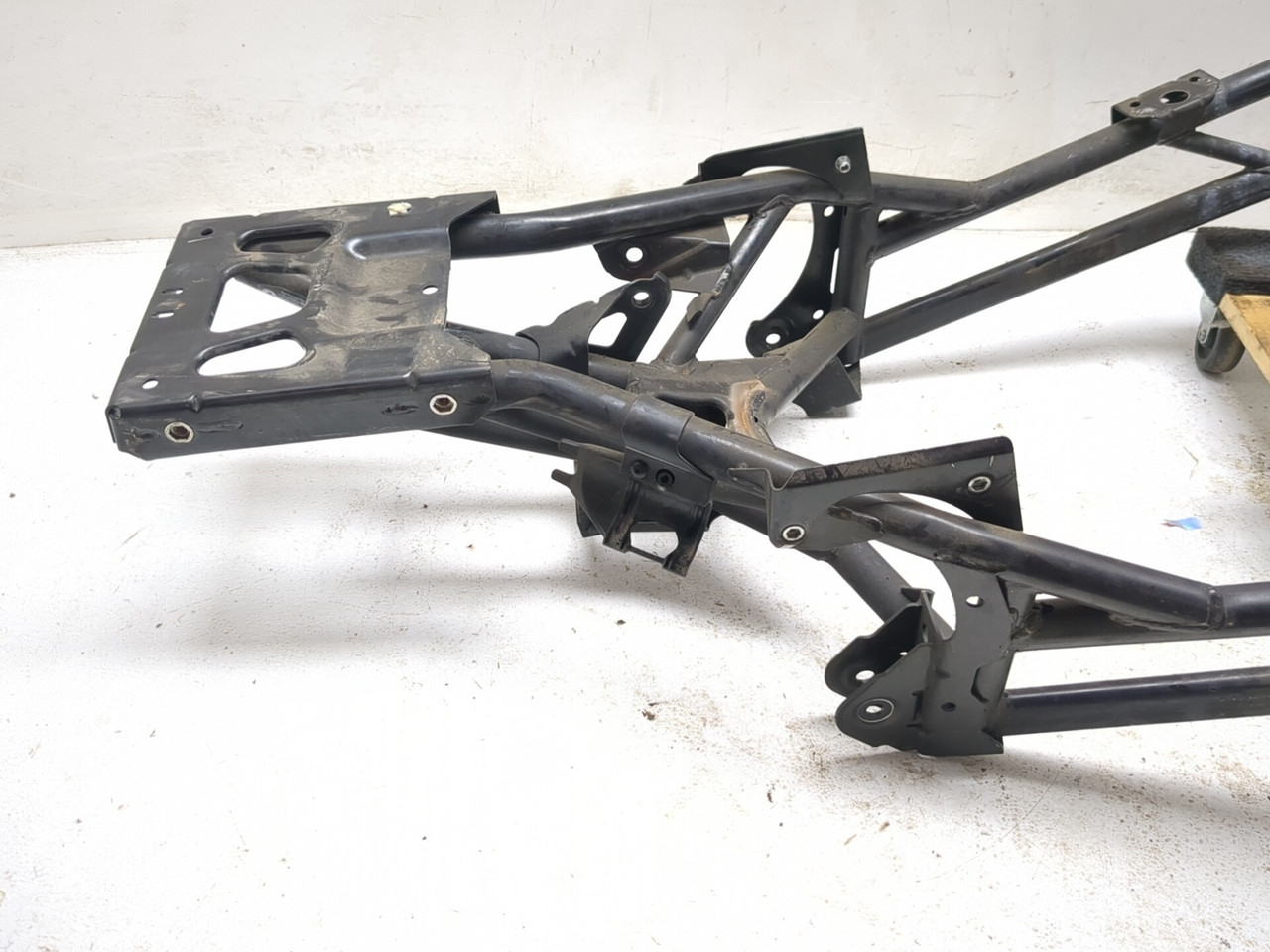 ami9622　0804 22-25 Can Am Ryker 900 Sport Main Frame Chassis STRAIGHT CLN - Sun