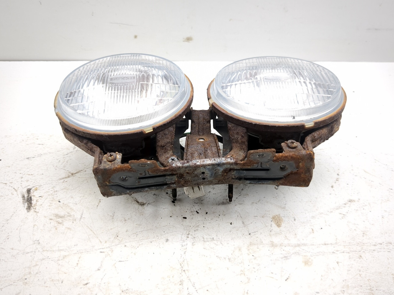 09-15 Yamaha Zuma YW125 Front Headlight Assembly 32S-H430A-00-00