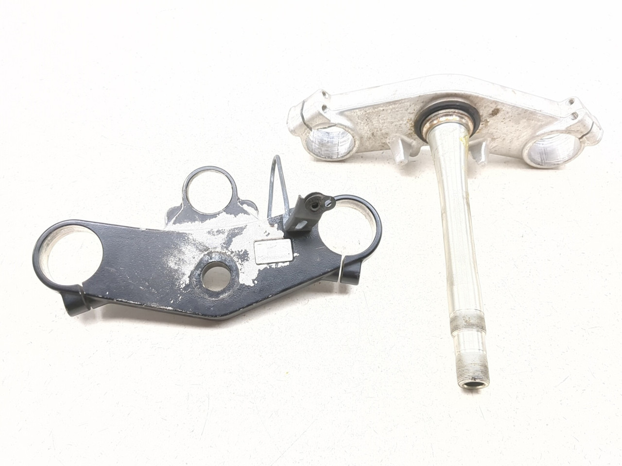 05-08 Kawasaki ZZR 600 Upper Lower Triple Tree Yoke Stem Clamp Set