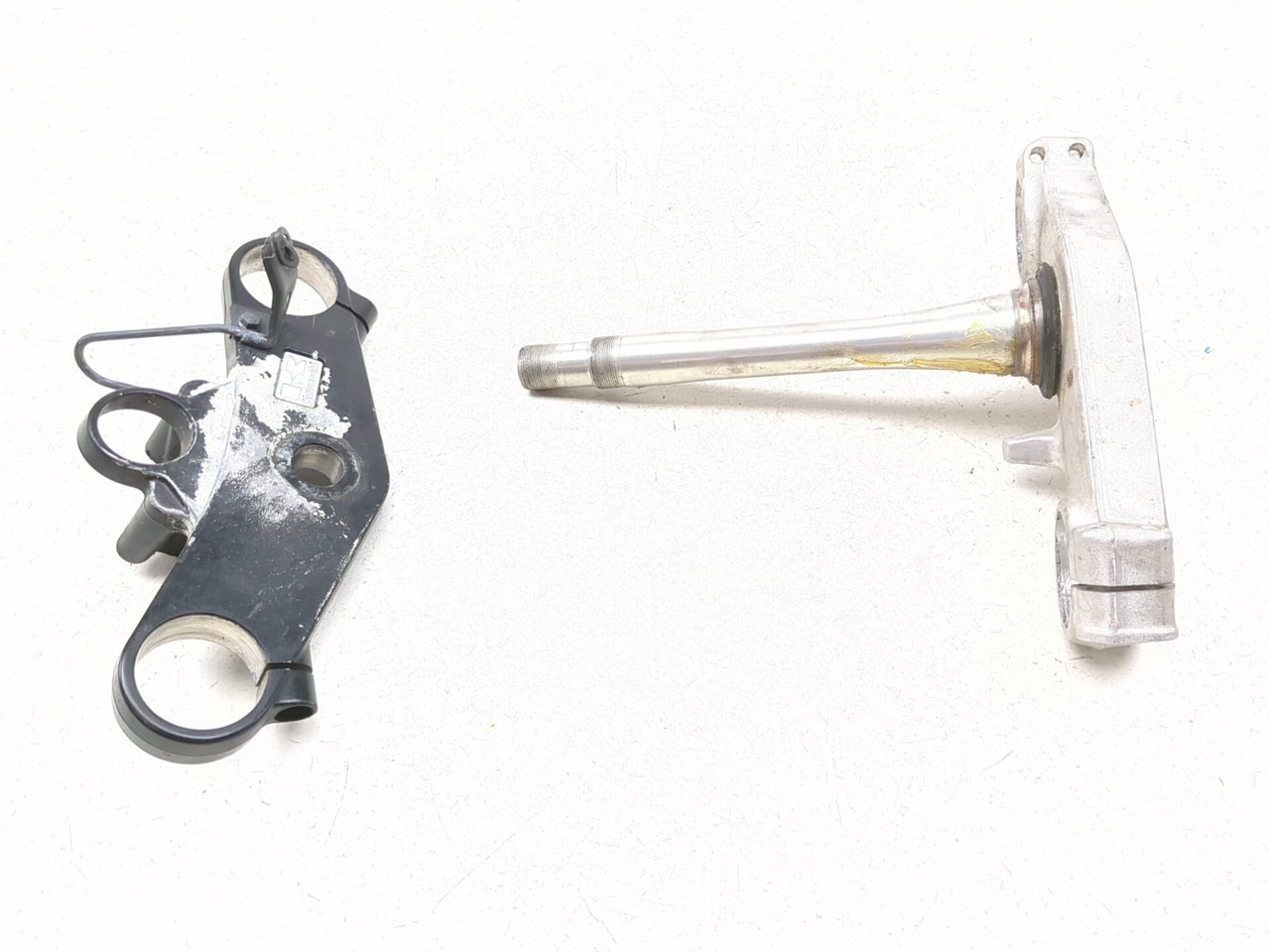 05-08 Kawasaki ZZR 600 Upper Lower Triple Tree Yoke Stem Clamp Set