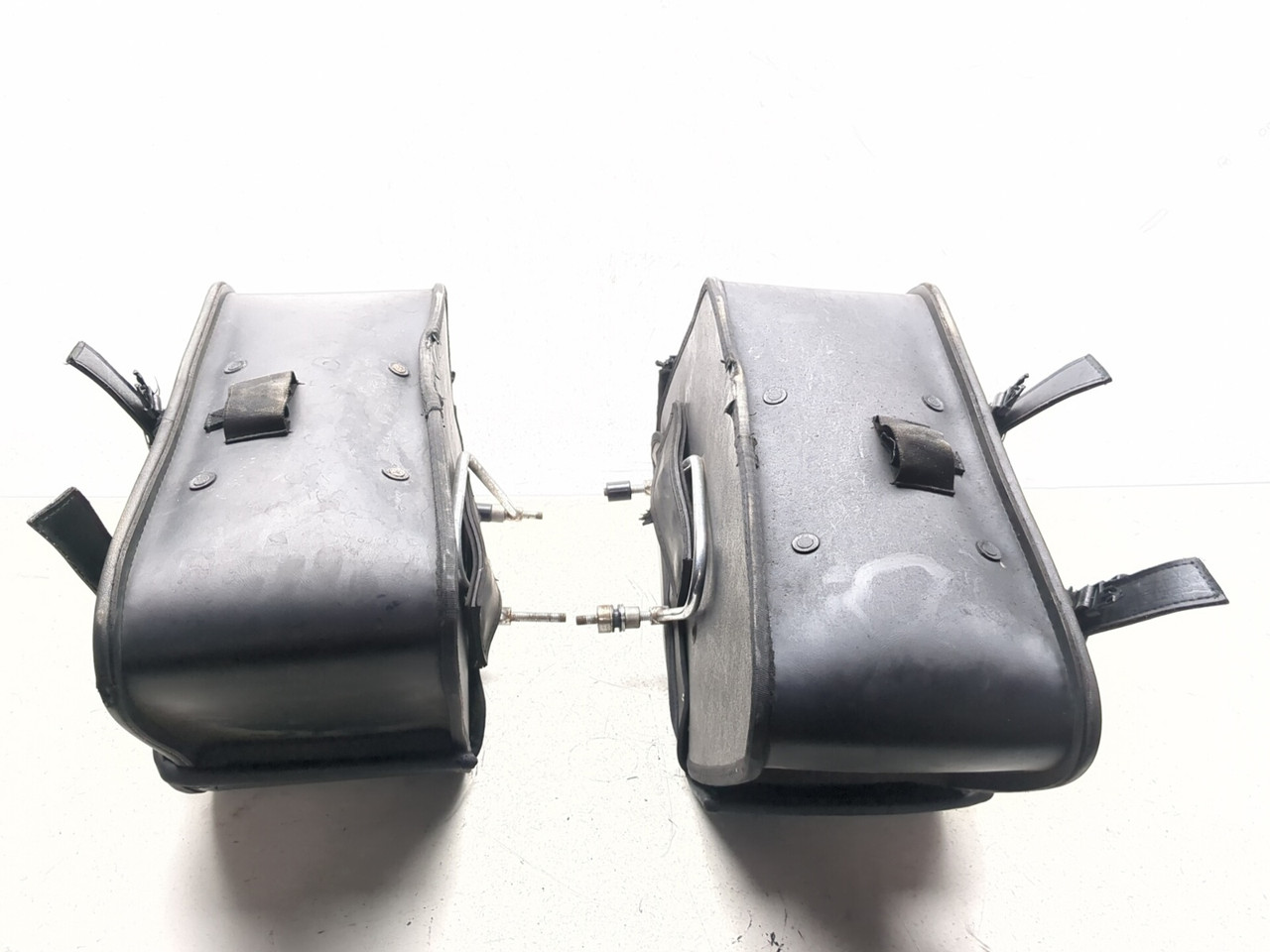 00-06 Harley Davidson Fat Boy FLSTFI Rear Left Right Viking Bags
