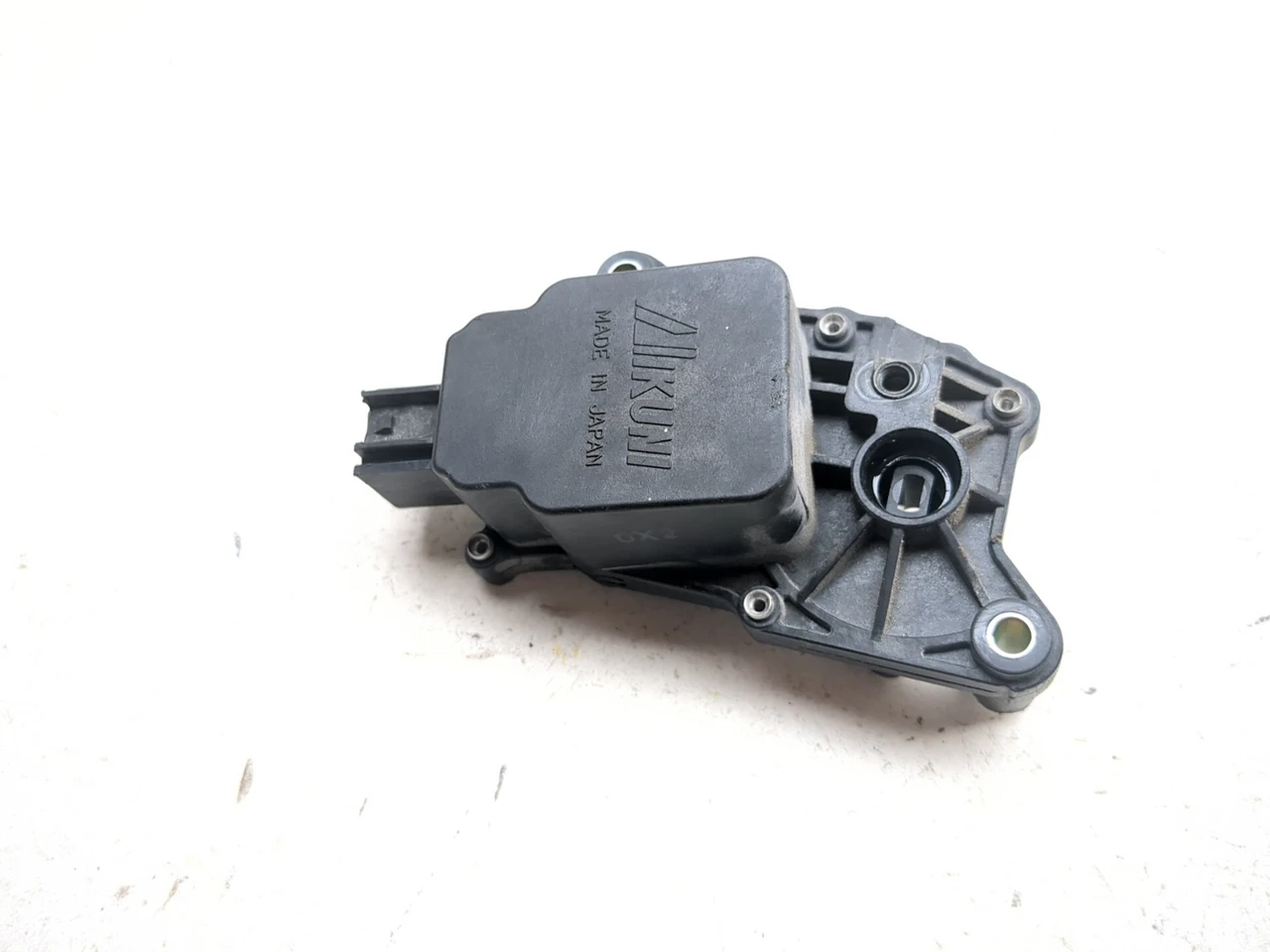 06-24 Suzuki VZR1800 M109R Boulevard Rear Exhaust Valve Actuator