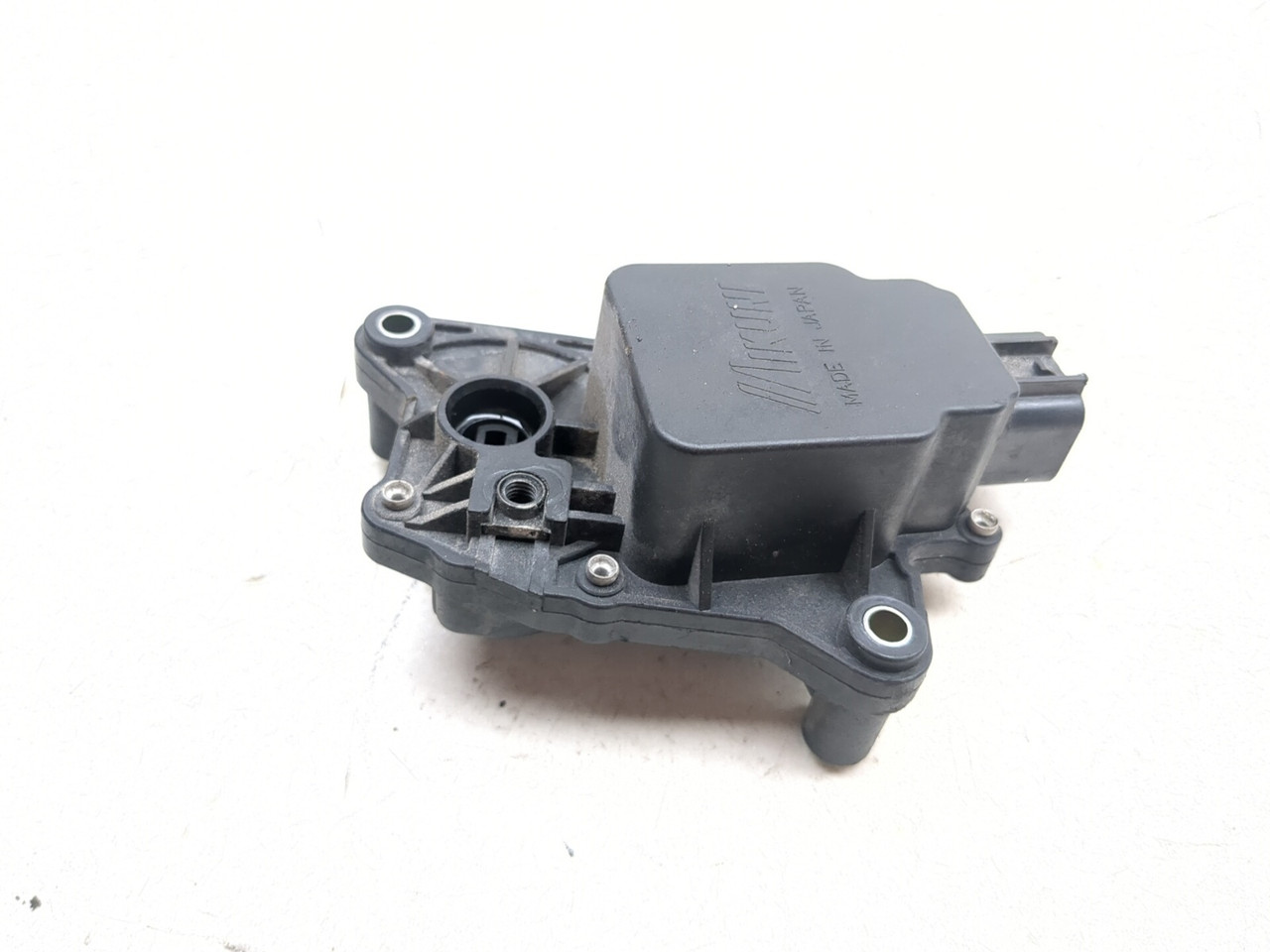 06-24 Suzuki VZR1800 M109R Boulevard Rear Exhaust Valve Actuator