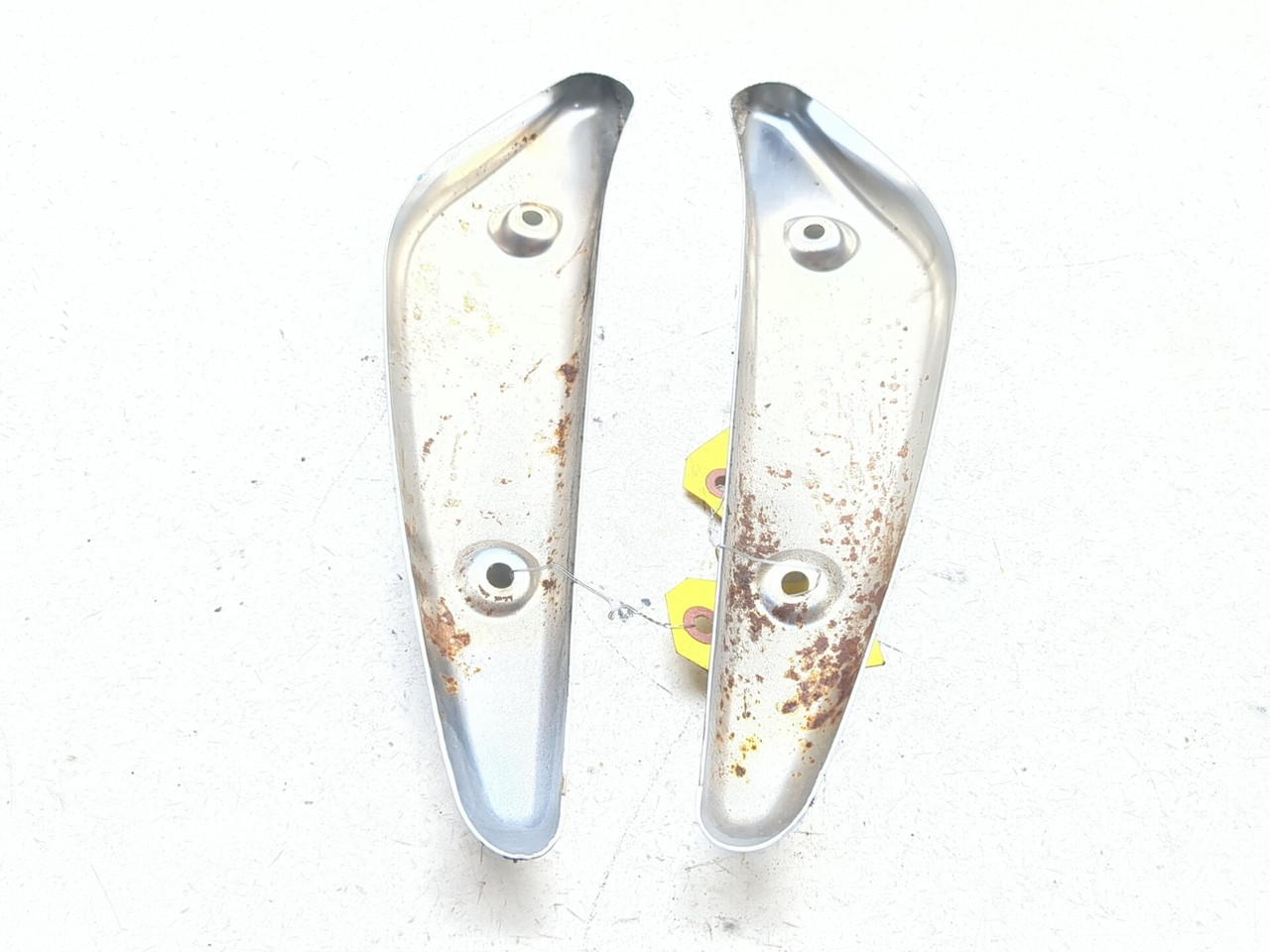 06-24 Suzuki VZR1800 M109R Boulevard Left Right Rear Fender Strut