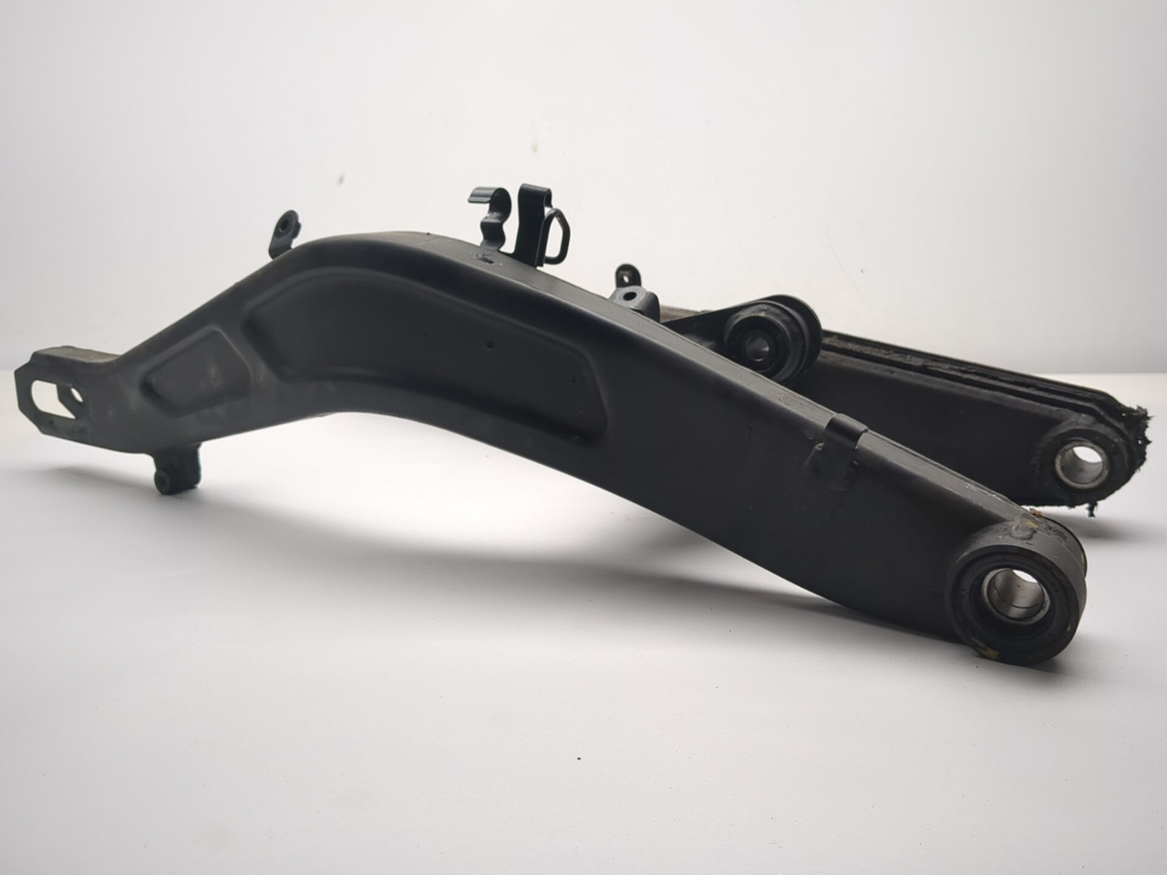 17-19 Kawasaki Z650 ER650 G Rear Wheel Suspension Swingarm 33001