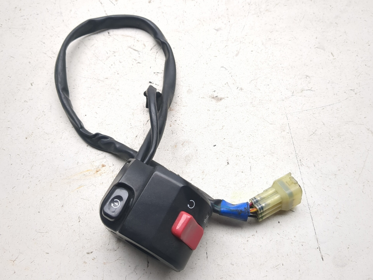 17-19 Kawasaki Z650 ER650 G Front Handlebar Switch Controller Pair