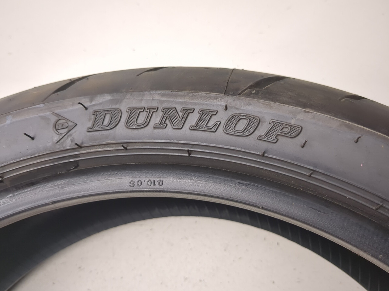 17-19 Kawasaki Z650 ER650 G Dunlop 160/60ZR17 Rear Tire - Sun