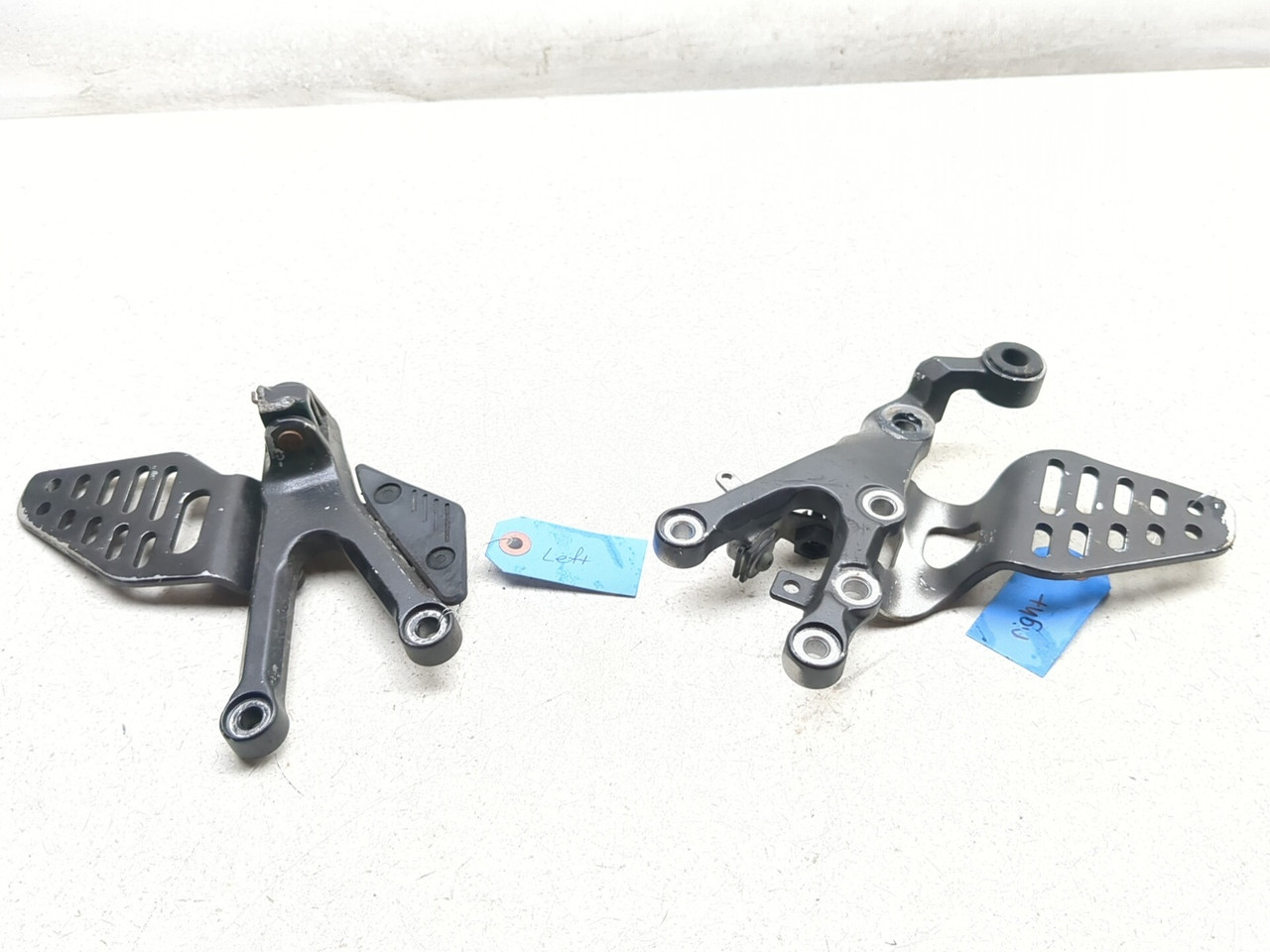 06-08 Yamaha YZF-R6R YZF R6 Left Right Rearset Foot Bracket Pair