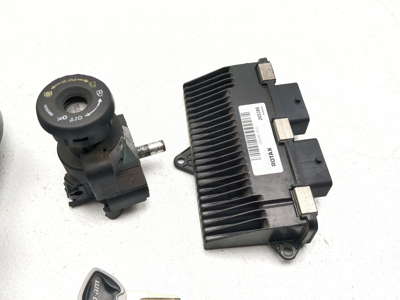 BOSS様 13-16 Can Am Spyder ST Limited Front Cluster Gauge ECU Ignition