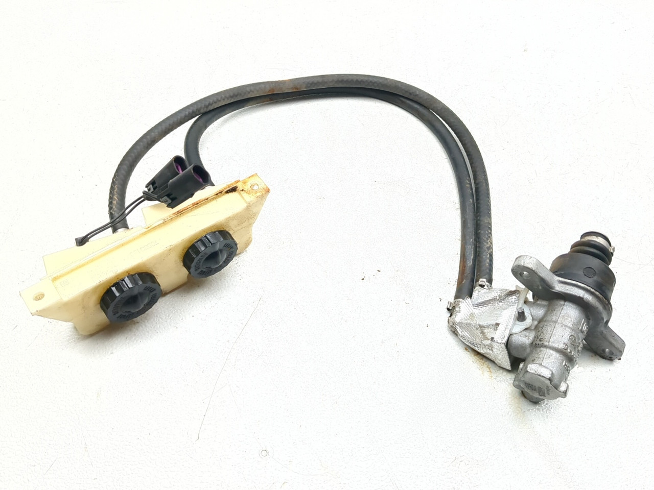 13-16 Can Am Spyder ST Limited Brake Master Cylinder 705600722
