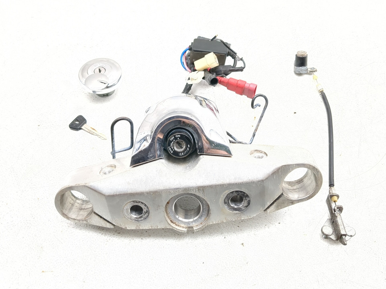 07-17 Yamaha V Star XVS1300 CU Stryker Triple Tree Lock Set 3D8