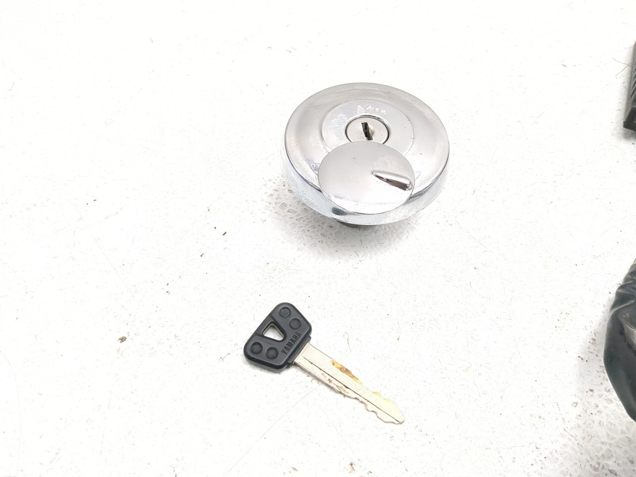 07-17 Yamaha V Star XVS1300 CU Stryker Triple Tree Lock Set 3D8