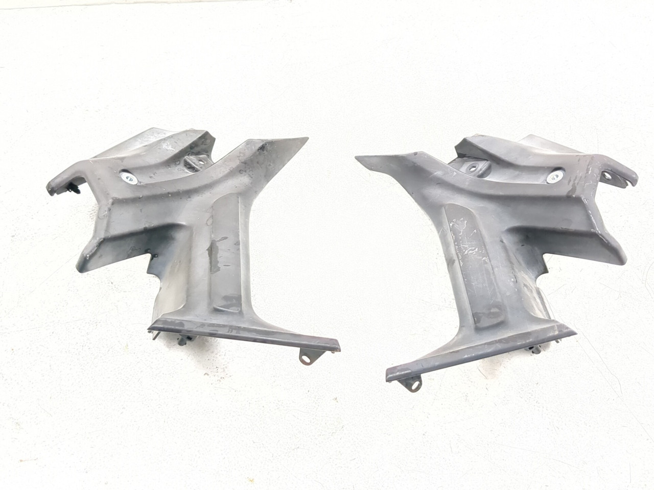 07-17 Yamaha V Star XVS1300 CU Stryker Inner Side Cover Set 27D