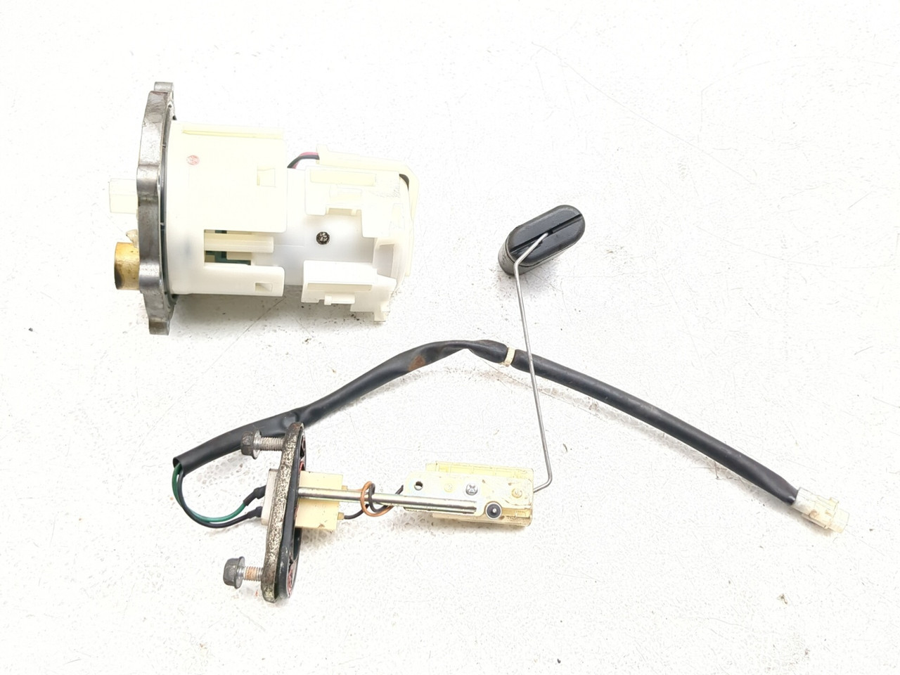 07-17 Yamaha V Star XVS1300 CU Stryker Fuel Pump Sender Assembly