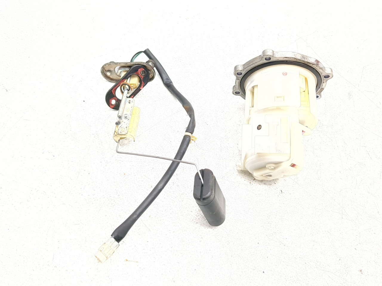 07-17 Yamaha V Star XVS1300 CU Stryker Fuel Pump Sender Assembly