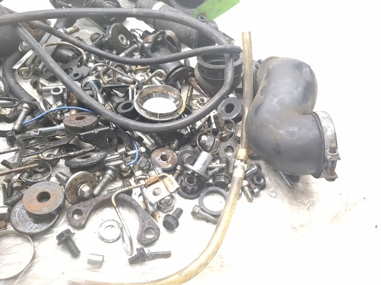 16インチ 85-06 Kawasaki Vulcan 750 VN750 Chassis Bolt Nut Screw Hose